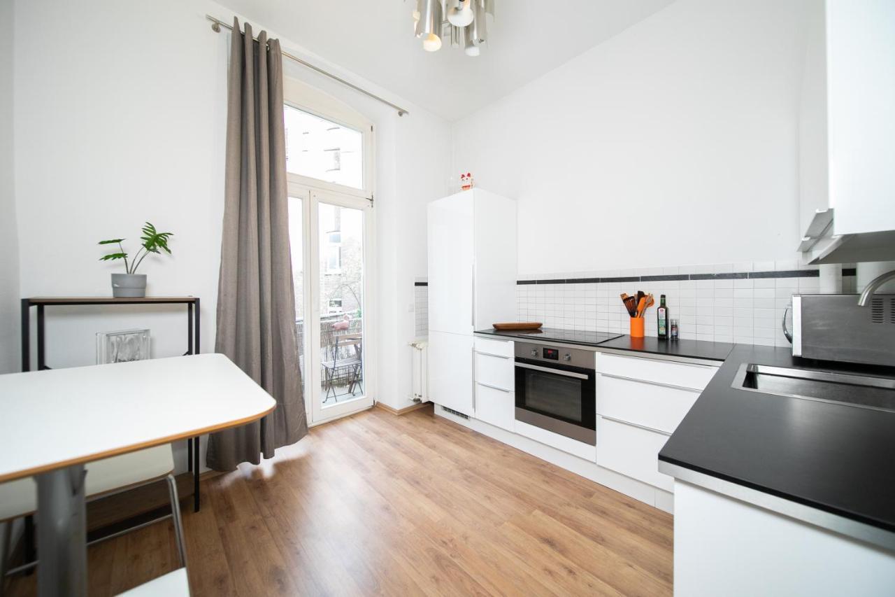White 60 Qm Apartment - Zentral - Balkon - Messe Düsseldorf Dış mekan fotoğraf